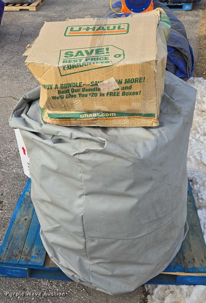 image for item ES2681 Inflatable Fusion Custom Sticky Wall 