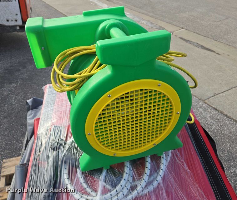 image for item ES2684 Inflatable Fusion 2 lane bungee run 