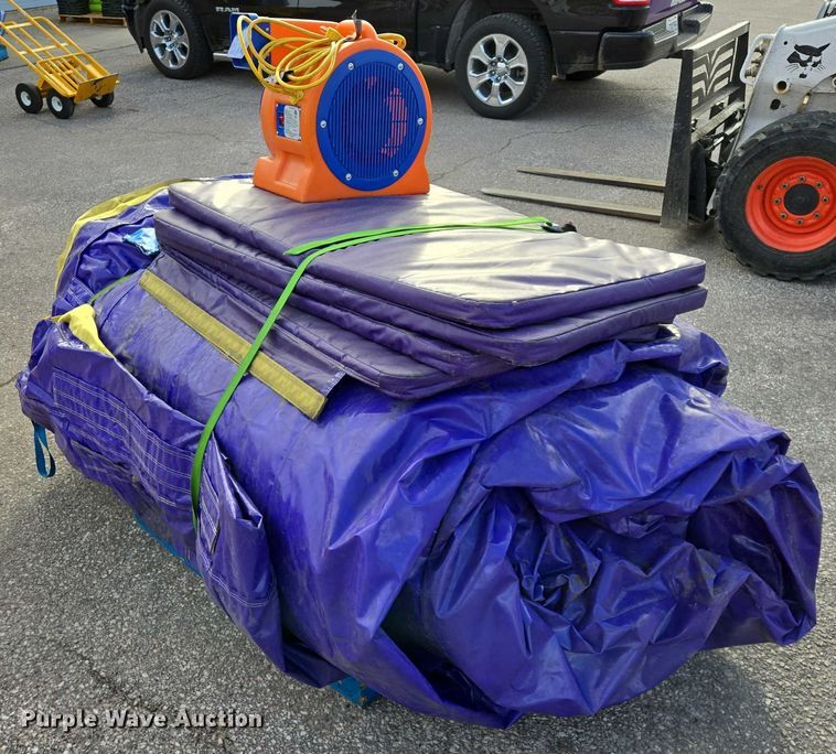 image for item ES2685 Inflatable obstacle course