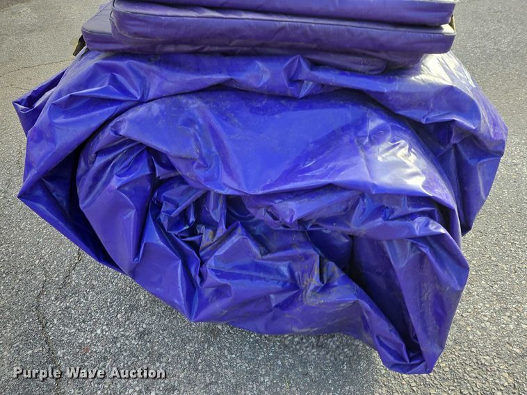 image for item ES2685 Inflatable obstacle course