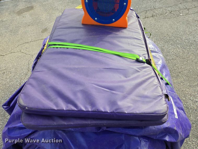 image for item ES2685 Inflatable obstacle course