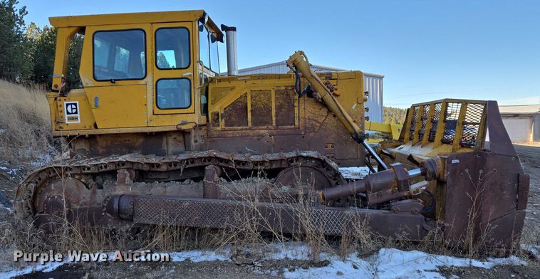 image for item ES2692 1972 Caterpillar D8H dozer
