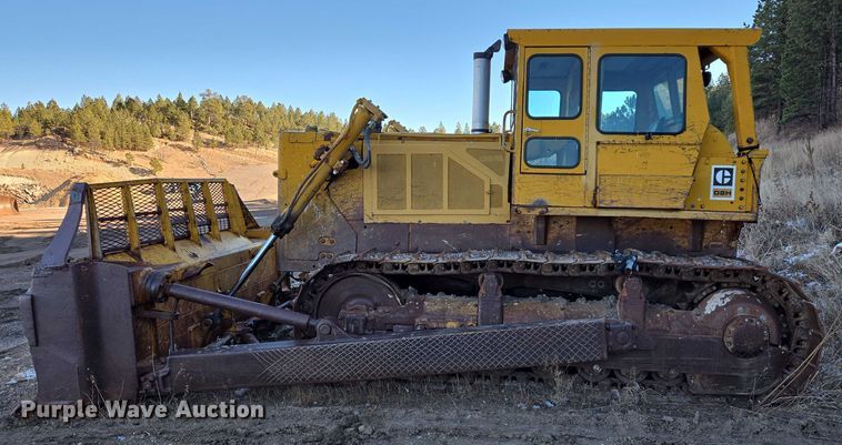 image for item ES2692 1972 Caterpillar D8H dozer