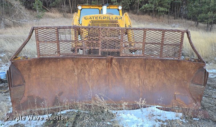 image for item ES2692 1972 Caterpillar D8H dozer