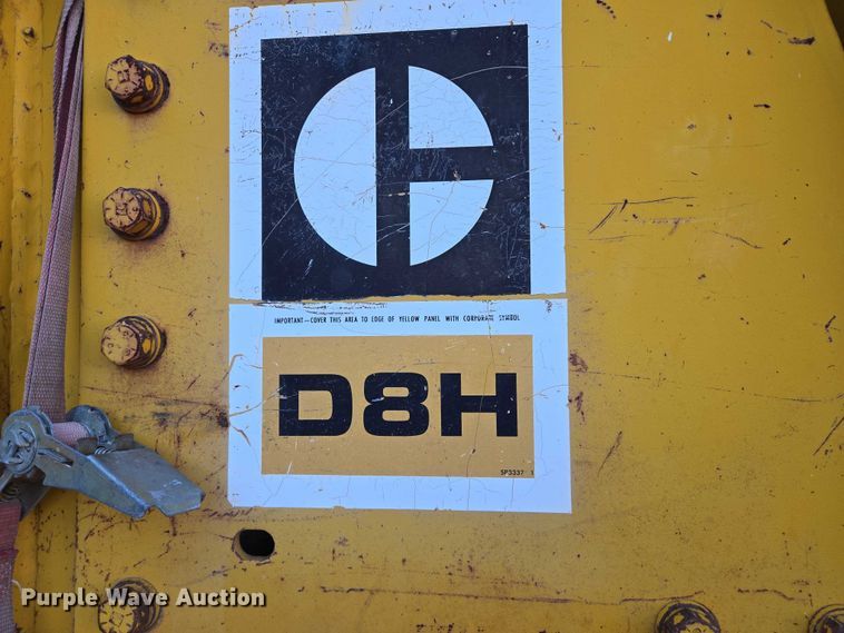 image for item ES2692 1972 Caterpillar D8H dozer