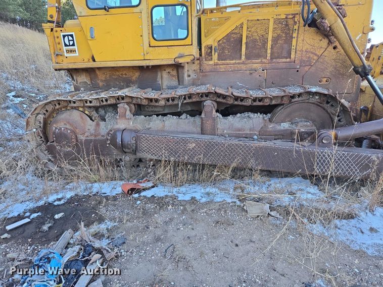 image for item ES2692 1972 Caterpillar D8H dozer