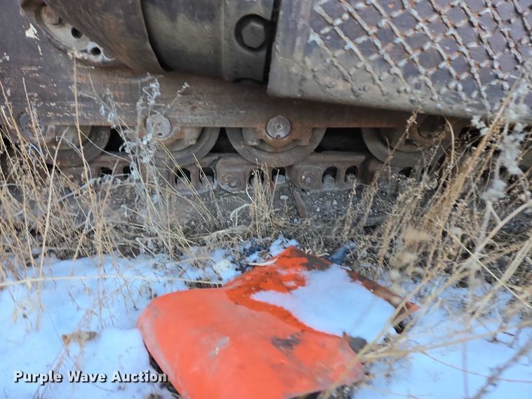 image for item ES2692 1972 Caterpillar D8H dozer