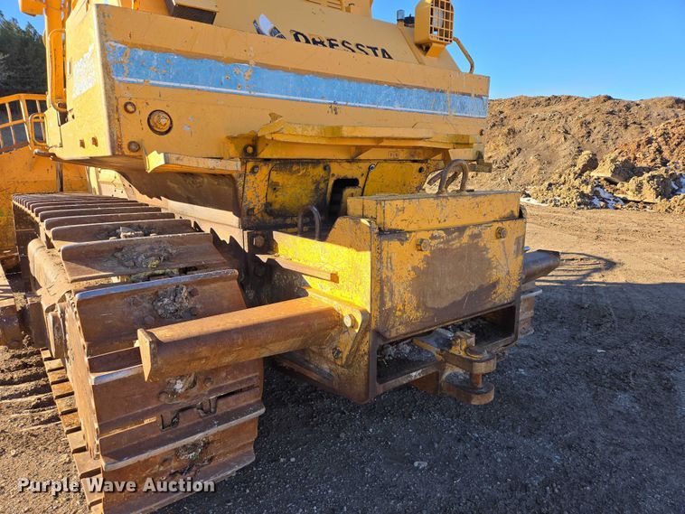 image for item ES2693 2003 Dressta TD-25HLA dozer