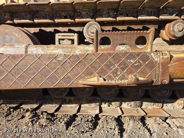 image for item ES2693 2003 Dressta TD-25HLA dozer