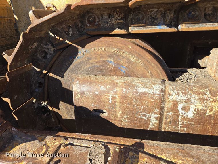 image for item ES2693 2003 Dressta TD-25HLA dozer