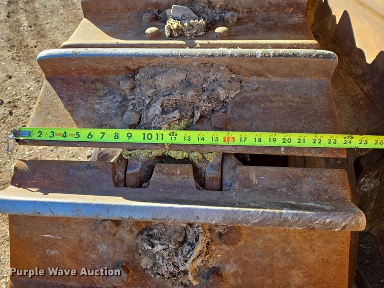 image for item ES2693 2003 Dressta TD-25HLA dozer