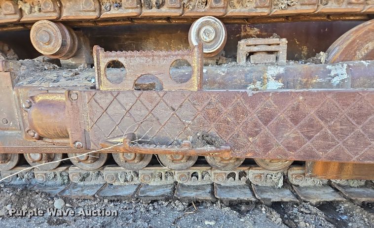 image for item ES2693 2003 Dressta TD-25HLA dozer