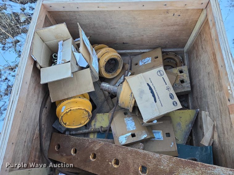 image for item ES2693 2003 Dressta TD-25HLA dozer