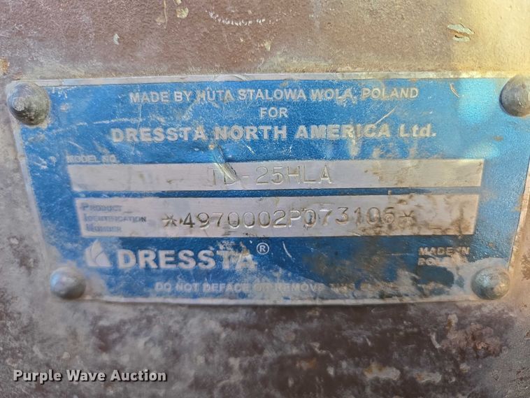 image for item ES2693 2003 Dressta TD-25HLA dozer