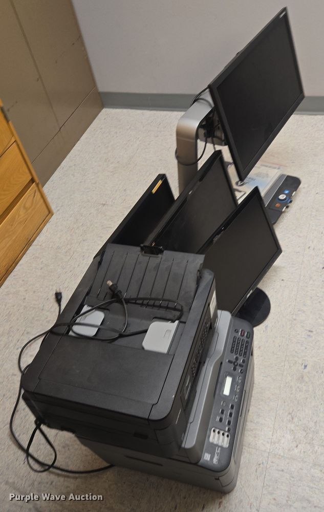 image for item ES2704 Assorted electronics