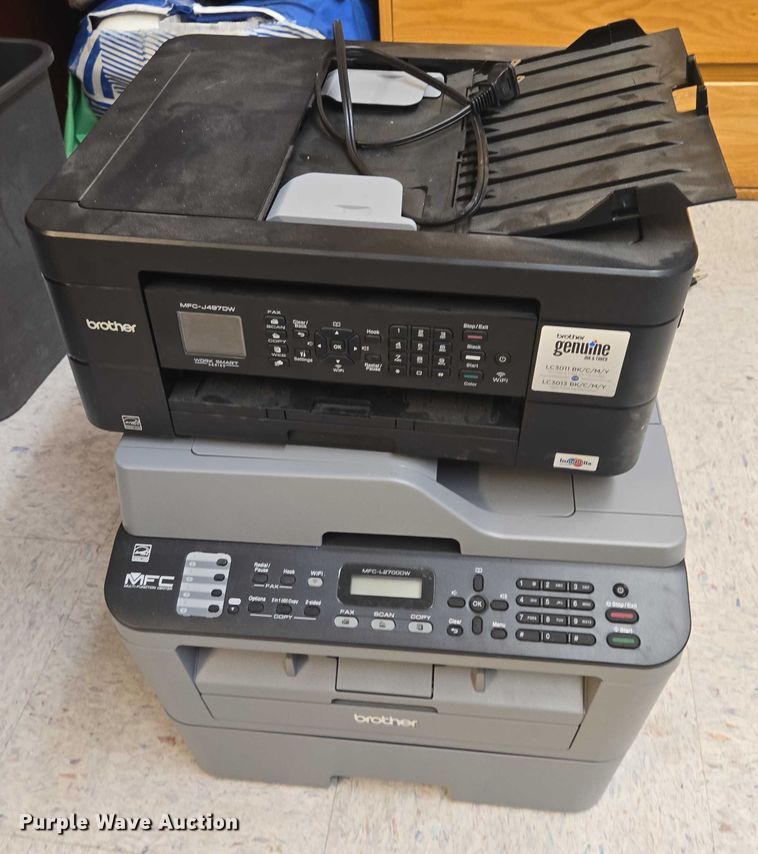 image for item ES2704 Assorted electronics