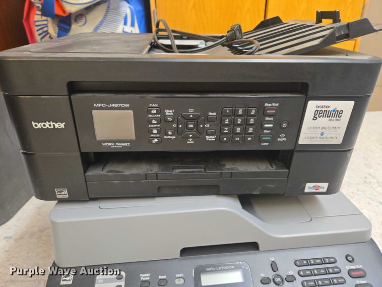 image for item ES2704 Assorted electronics