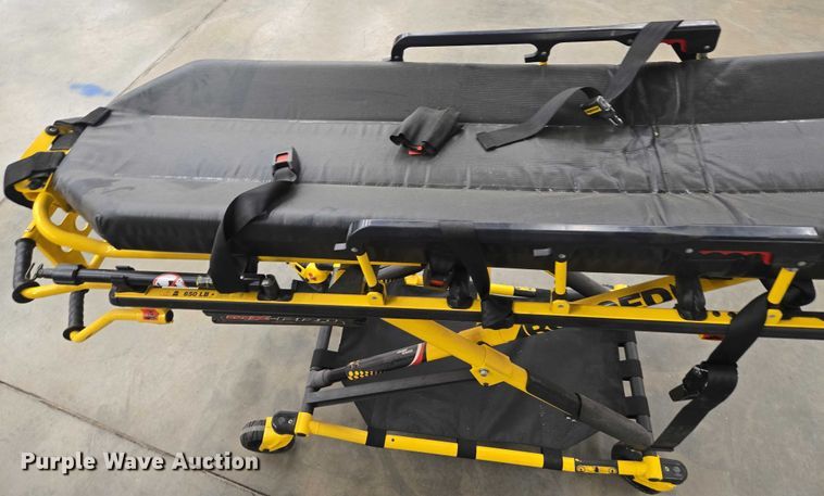 image for item ES2706 Stryker MX-Pro ambulance cot
