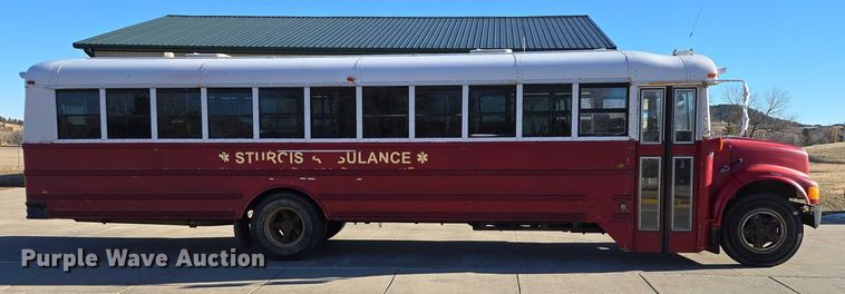 image for item ES2708 1996 International 3800 school bus