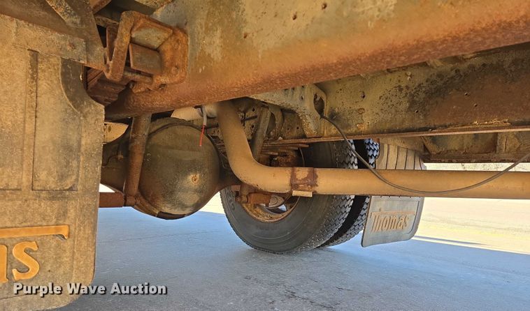 image for item ES2708 1996 International 3800 school bus