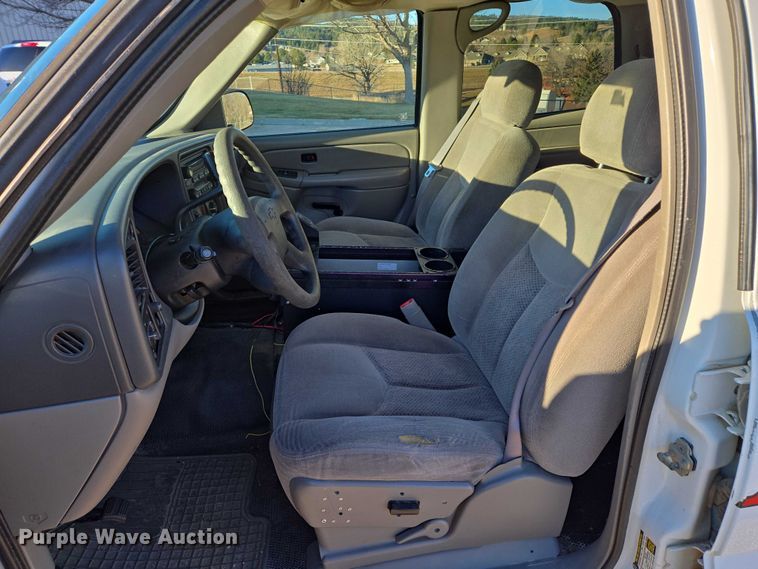 image for item ES2714 2005 Chevrolet Tahoe SUV