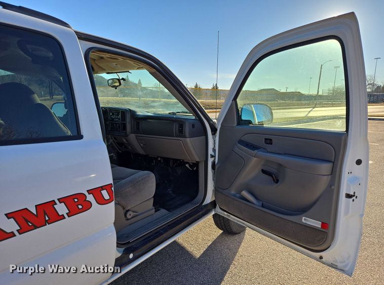 image for item ES2714 2005 Chevrolet Tahoe SUV