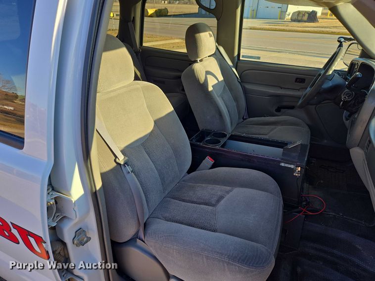 image for item ES2714 2005 Chevrolet Tahoe SUV