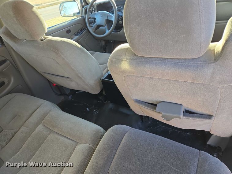 image for item ES2714 2005 Chevrolet Tahoe SUV