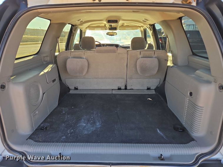 image for item ES2714 2005 Chevrolet Tahoe SUV