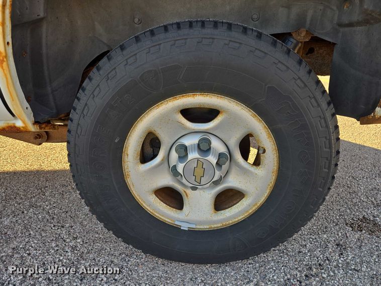 image for item ES2714 2005 Chevrolet Tahoe SUV