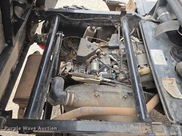 image for item ES2715 2013 Kawasaki Mule 610 utility vehicle