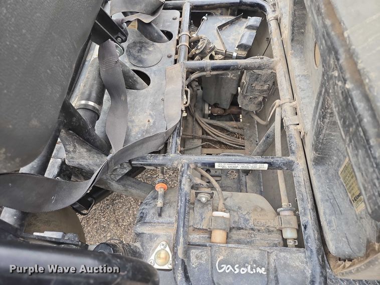 image for item ES2715 2013 Kawasaki Mule 610 utility vehicle