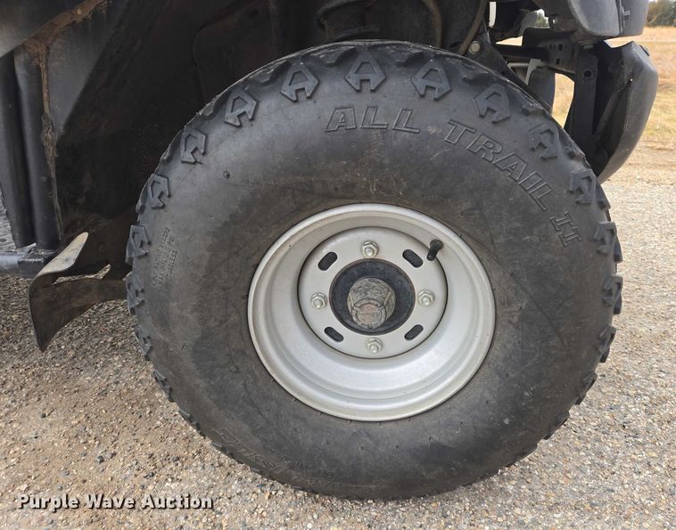 image for item ES2715 2013 Kawasaki Mule 610 utility vehicle