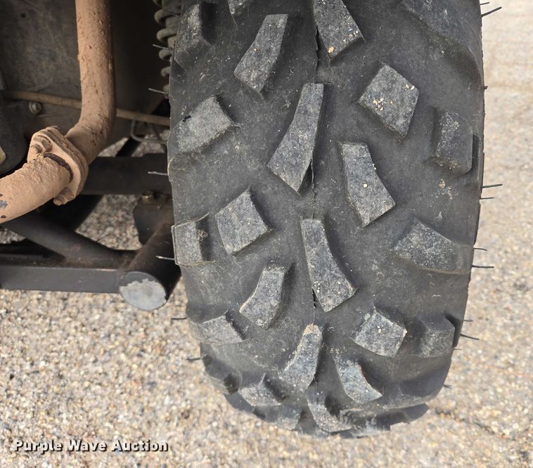 image for item ES2715 2013 Kawasaki Mule 610 utility vehicle