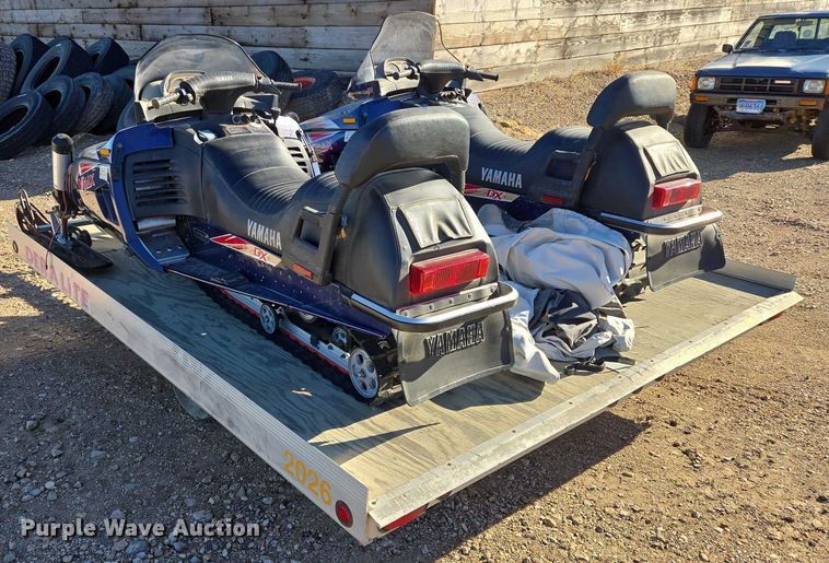image for item ES2732 (2) 1996 Yamaha VX500DXW snowmobiles