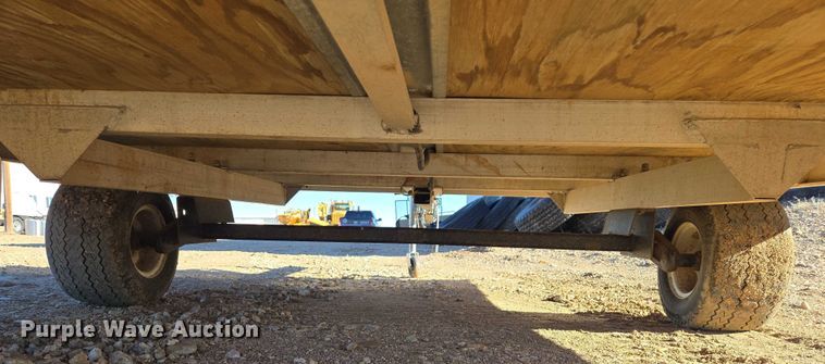 image for item ES2732 (2) 1996 Yamaha VX500DXW snowmobiles