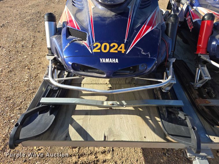 image for item ES2732 (2) 1996 Yamaha VX500DXW snowmobiles