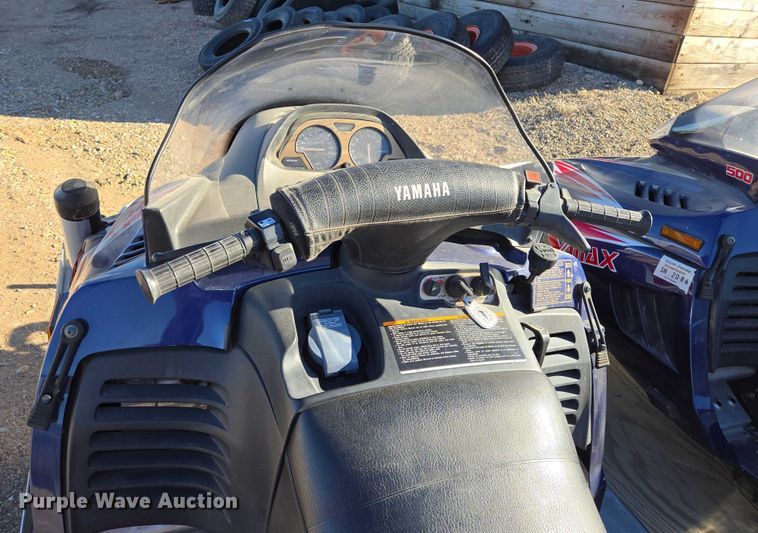 image for item ES2732 (2) 1996 Yamaha VX500DXW snowmobiles