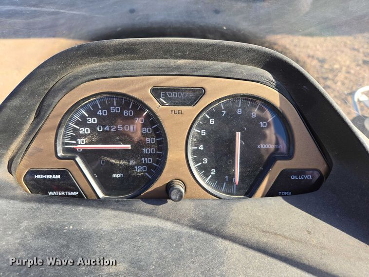 image for item ES2732 (2) 1996 Yamaha VX500DXW snowmobiles