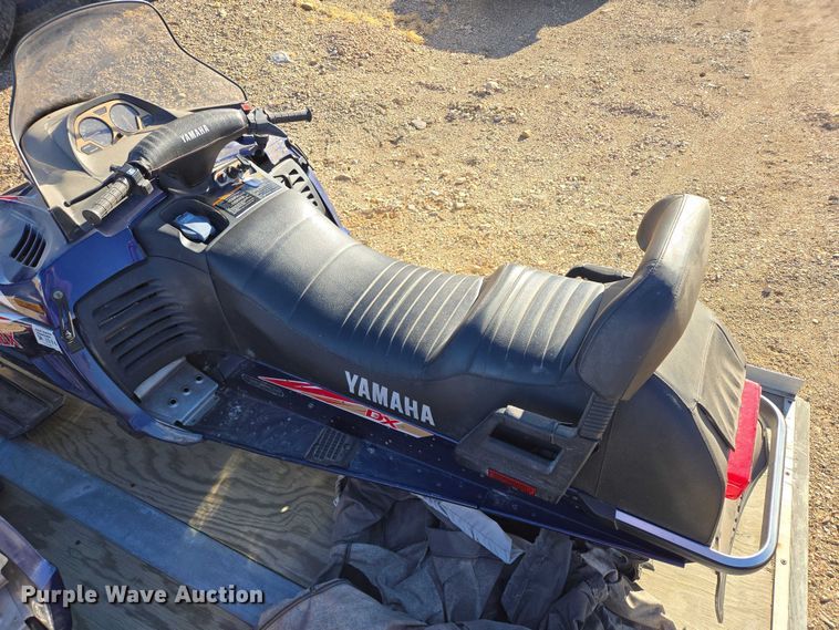 image for item ES2732 (2) 1996 Yamaha VX500DXW snowmobiles