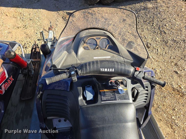 image for item ES2732 (2) 1996 Yamaha VX500DXW snowmobiles
