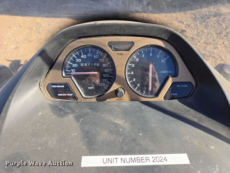 image for item ES2732 (2) 1996 Yamaha VX500DXW snowmobiles