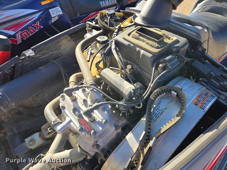 image for item ES2732 (2) 1996 Yamaha VX500DXW snowmobiles