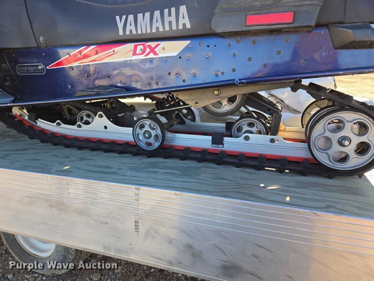 image for item ES2732 (2) 1996 Yamaha VX500DXW snowmobiles