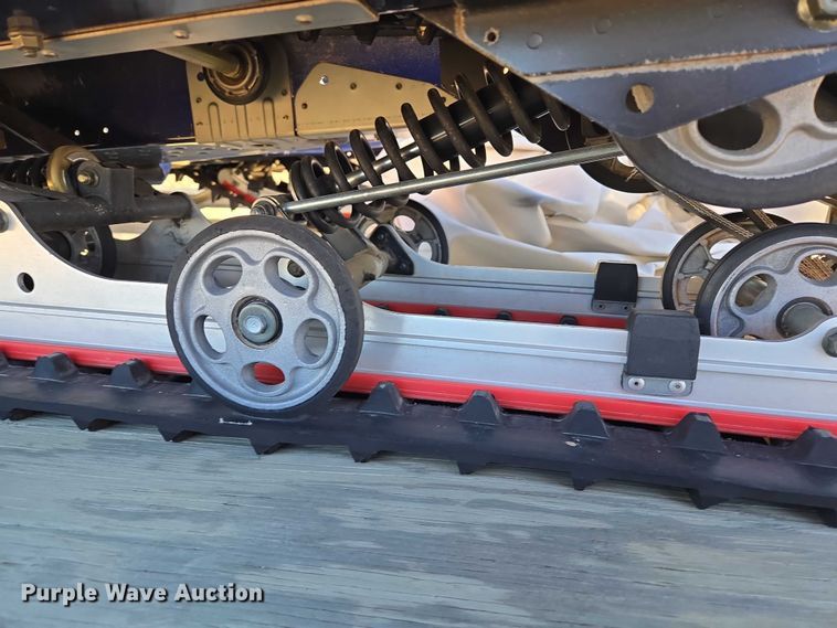 image for item ES2732 (2) 1996 Yamaha VX500DXW snowmobiles