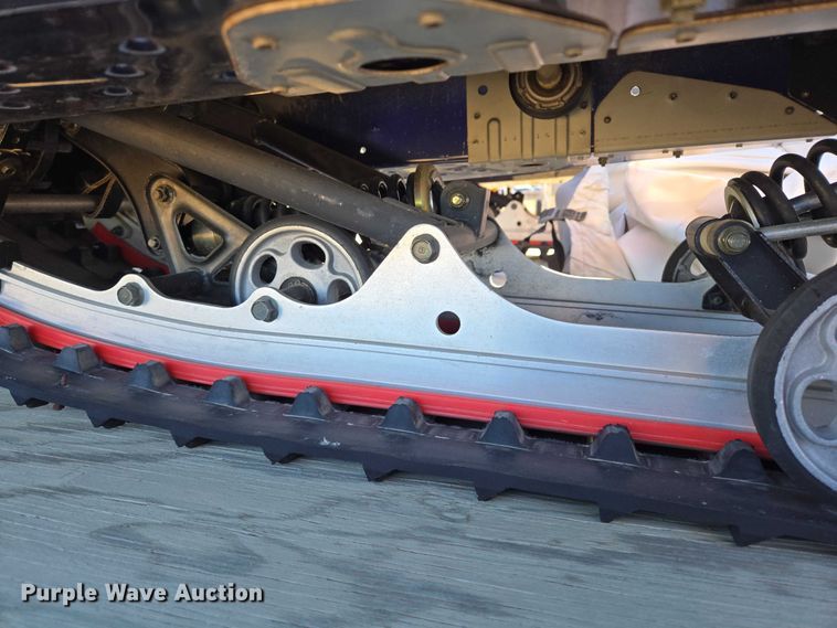 image for item ES2732 (2) 1996 Yamaha VX500DXW snowmobiles