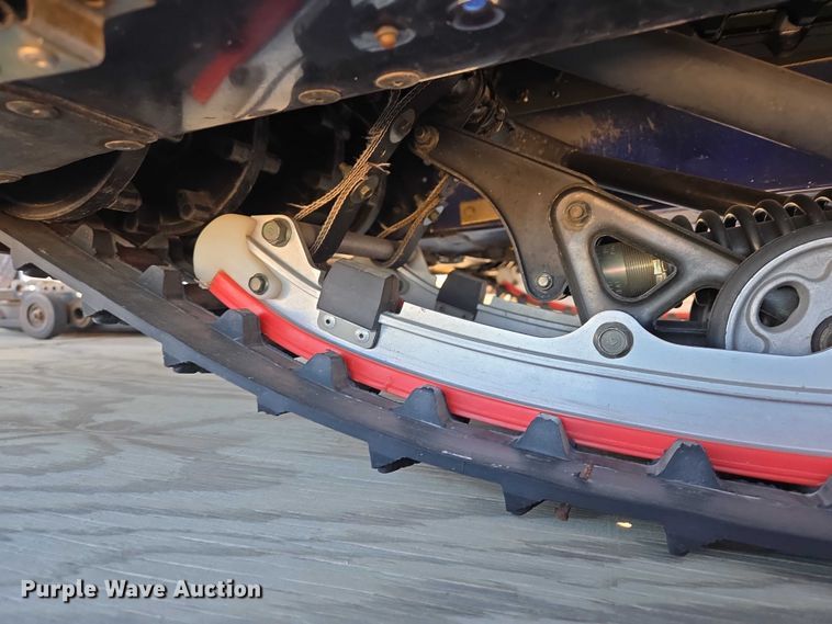 image for item ES2732 (2) 1996 Yamaha VX500DXW snowmobiles