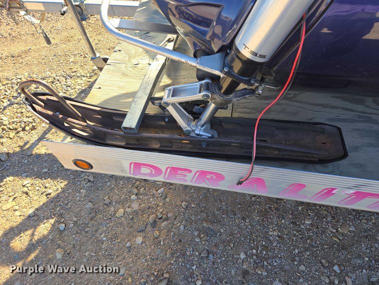 image for item ES2732 (2) 1996 Yamaha VX500DXW snowmobiles