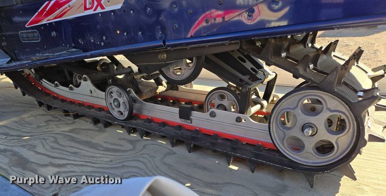 image for item ES2732 (2) 1996 Yamaha VX500DXW snowmobiles