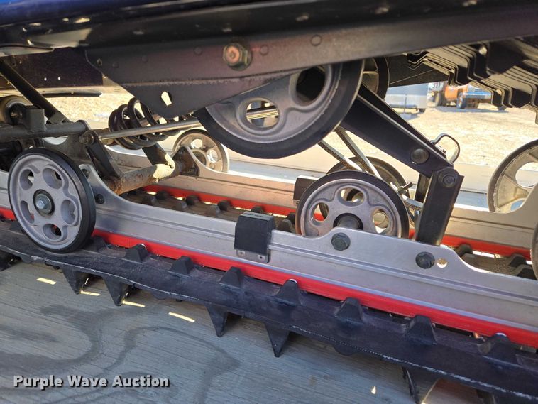 image for item ES2732 (2) 1996 Yamaha VX500DXW snowmobiles